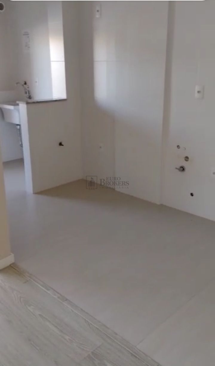 Apartamento à venda com 2 quartos, 63m² - Foto 35