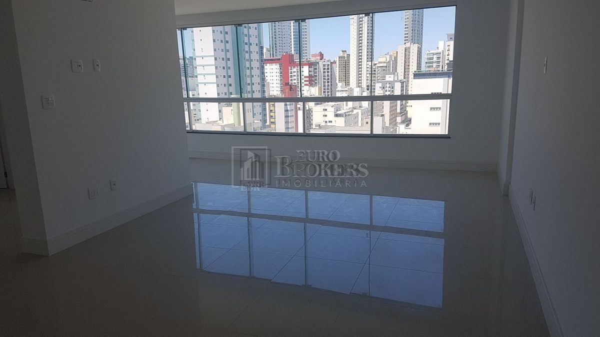 Apartamento à venda com 3 quartos, 128m² - Foto 19