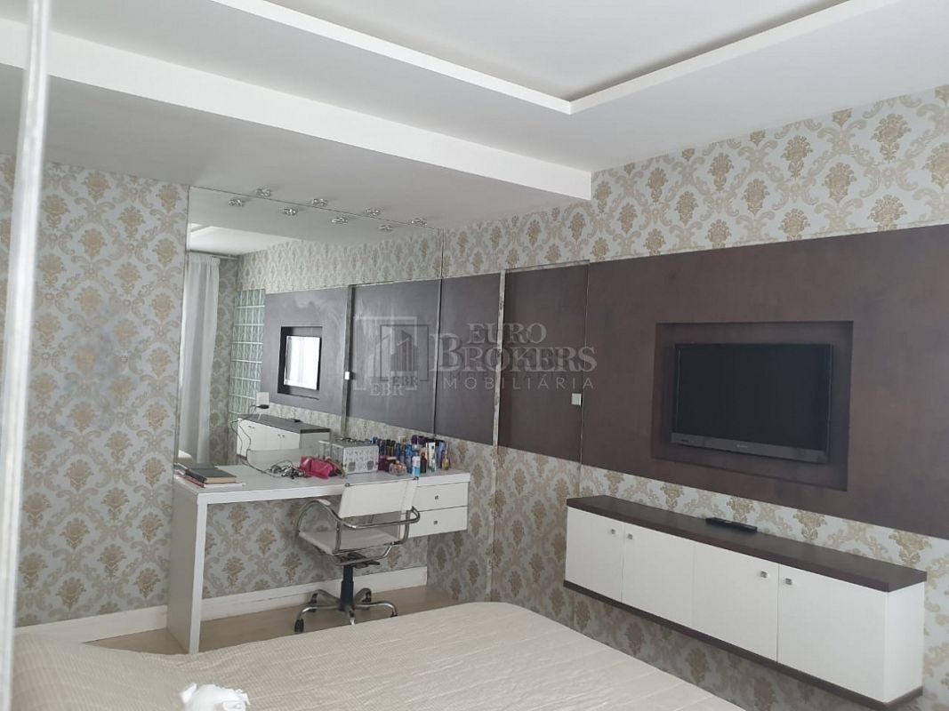 Apartamento à venda com 4 quartos, 237m² - Foto 16