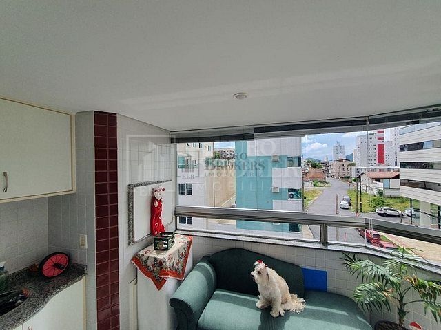 Apartamento  venda  no Centro - Balnerio Cambori, SC. Imveis