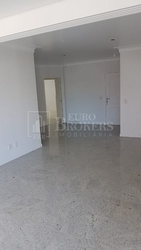 Apartamento à venda com 3 quartos, 348m² - Foto 11