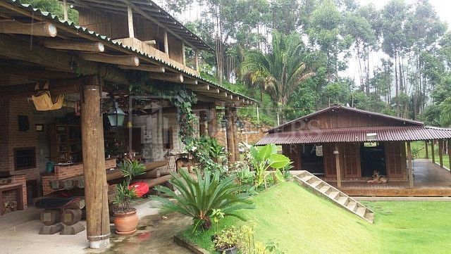 Fazenda/stio/chcara/haras  venda  no Rio Pequeno - Cambori, SC. Imveis