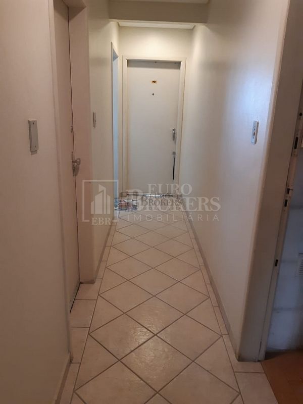 Apartamento à venda com 2 quartos, 79m² - Foto 11