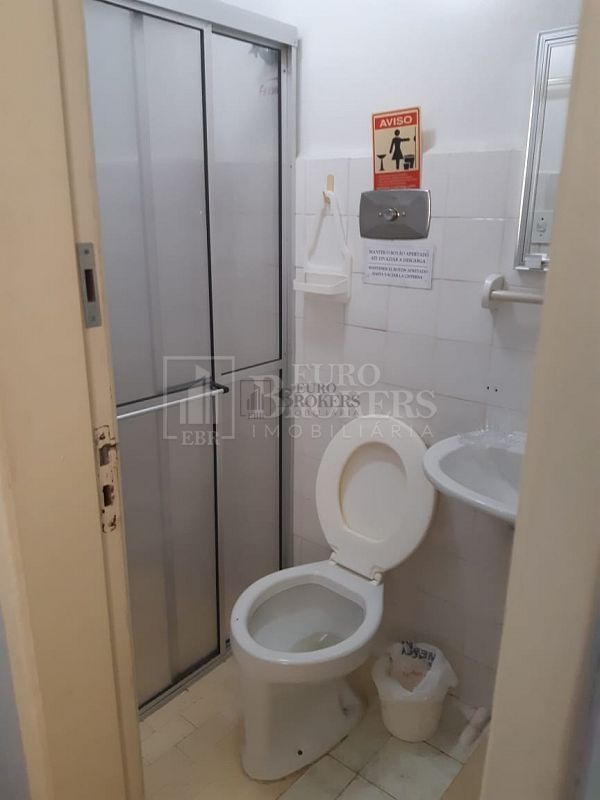 Apartamento à venda com 2 quartos, 79m² - Foto 18