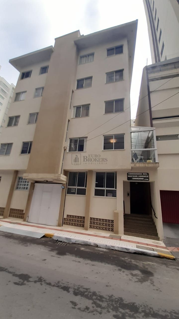 Apartamento  venda  no Centro - Balnerio Cambori, SC. Imveis