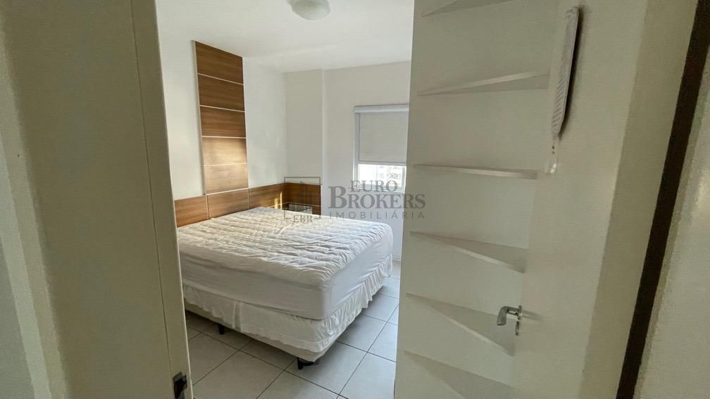 Apartamento à venda com 3 quartos, 134m² - Foto 11