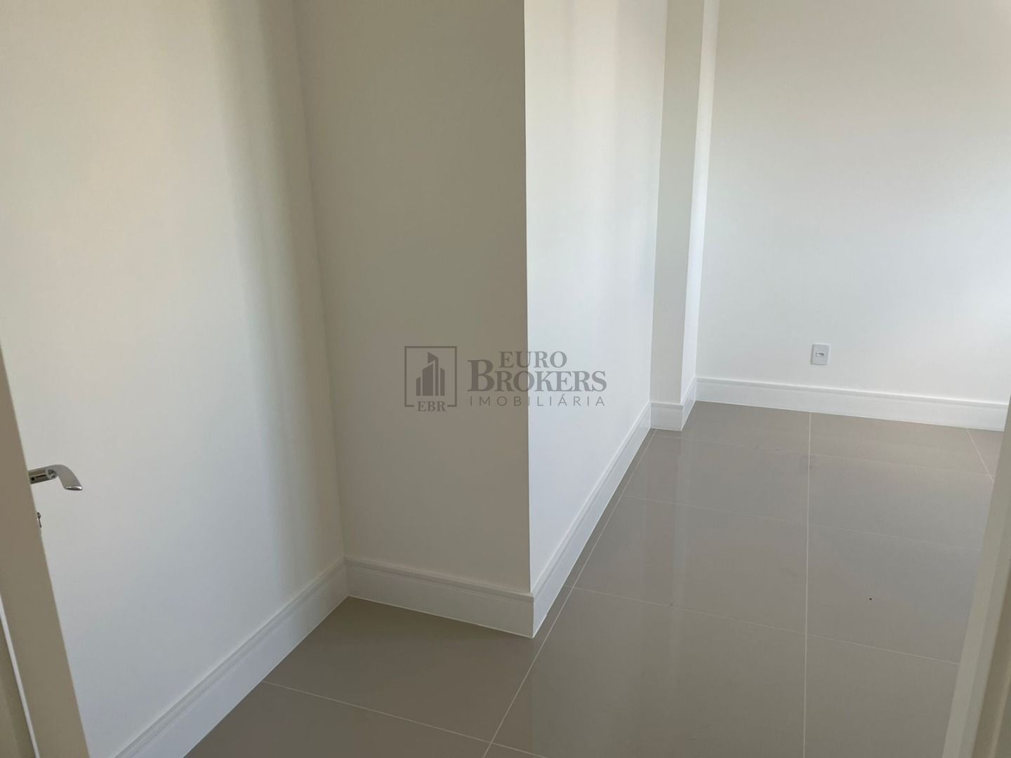 Apartamento à venda com 3 quartos, 117m² - Foto 22