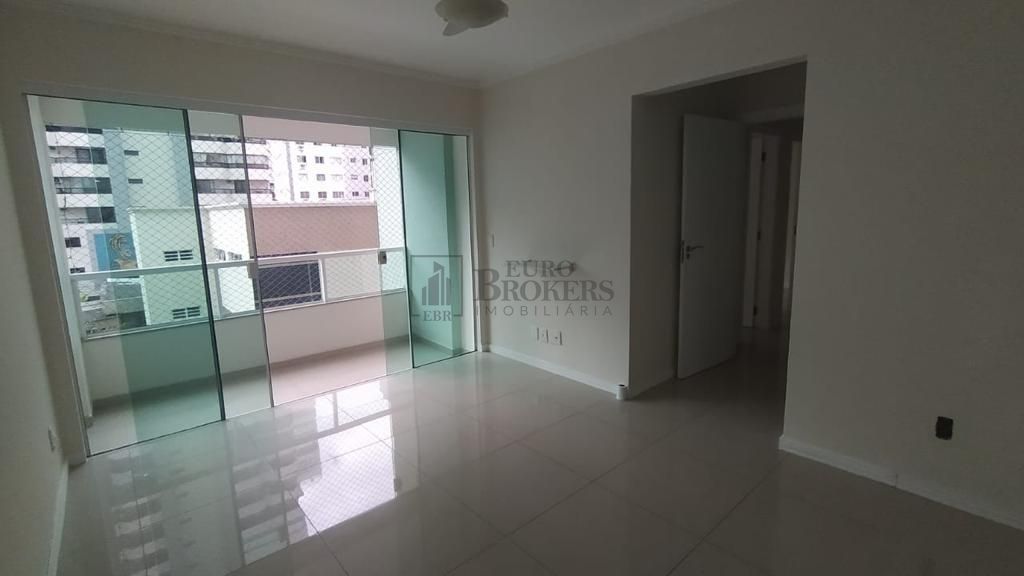 Apartamento  venda  no Centro - Balnerio Cambori, SC. Imveis