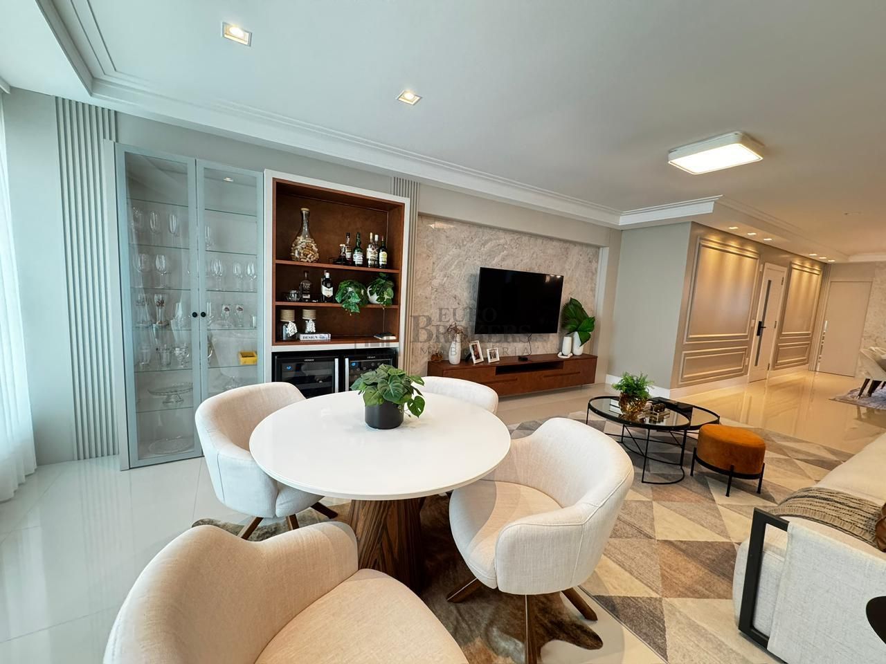 Apartamento, 3 quartos, 142 m² - Foto 4