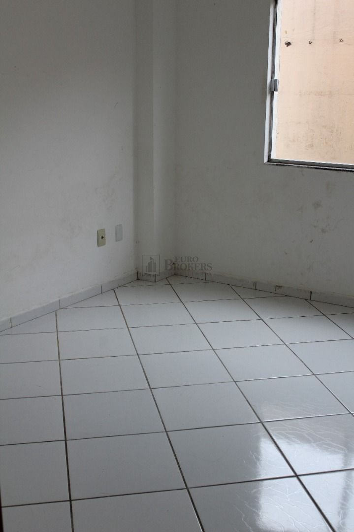 Apartamento à venda com 3 quartos, 90m² - Foto 13