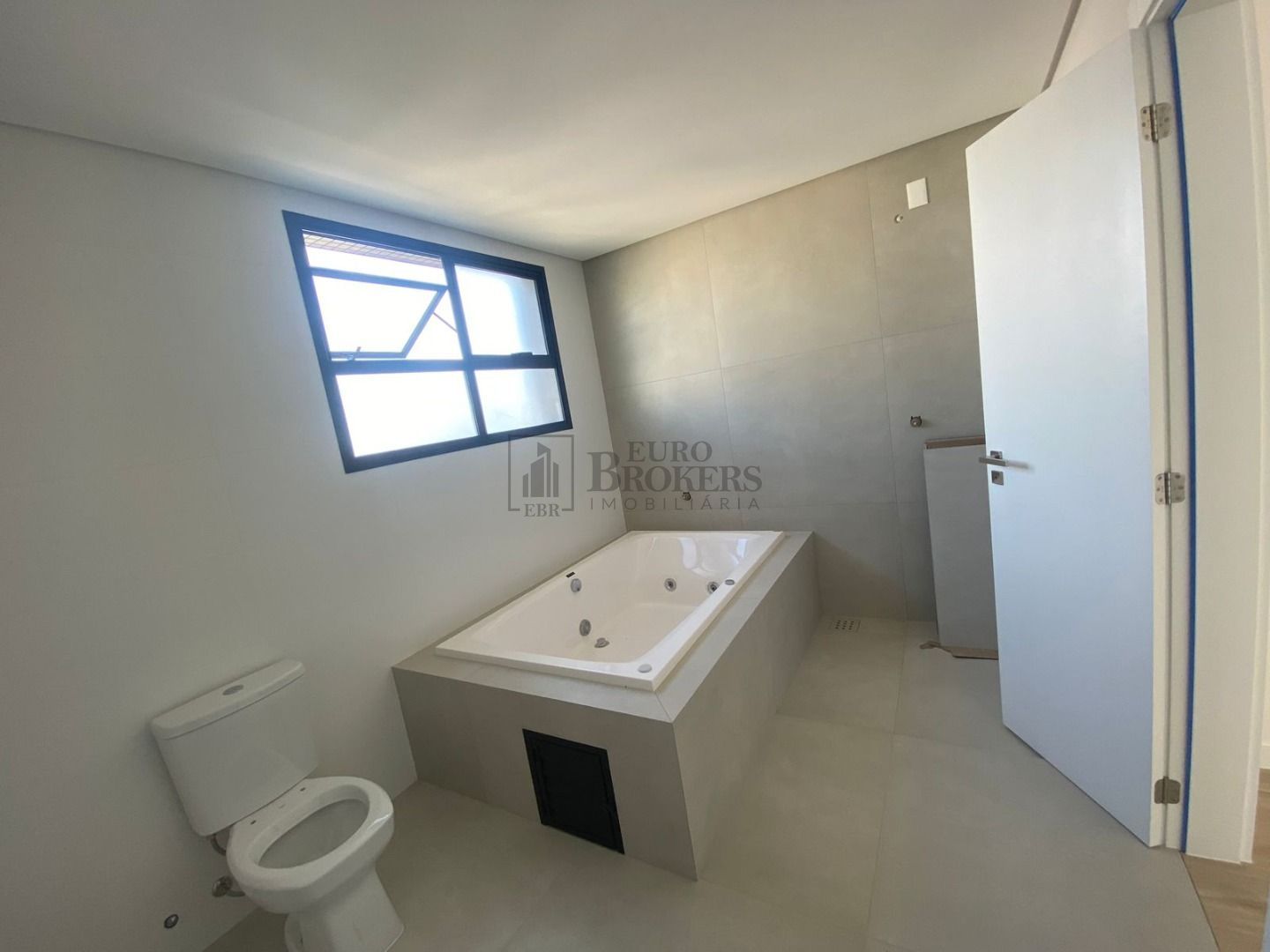 Cobertura à venda com 4 quartos, 220m² - Foto 12