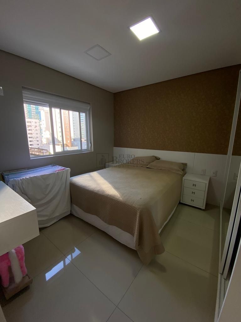 Apartamento à venda com 3 quartos, 131m² - Foto 11