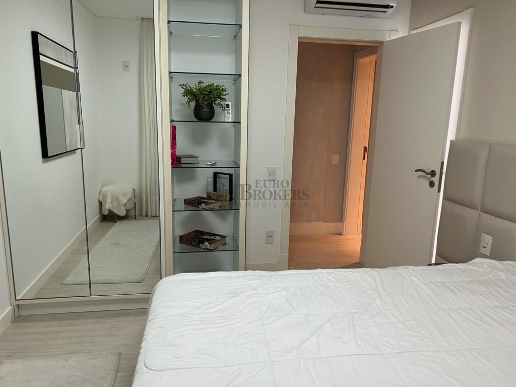 Apartamento à venda com 3 quartos, 130m² - Foto 23