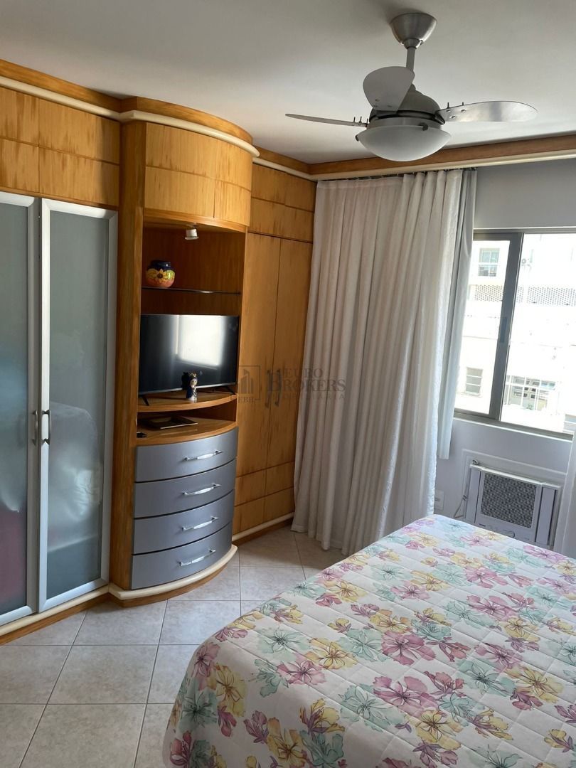 Apartamento à venda com 3 quartos, 130m² - Foto 13