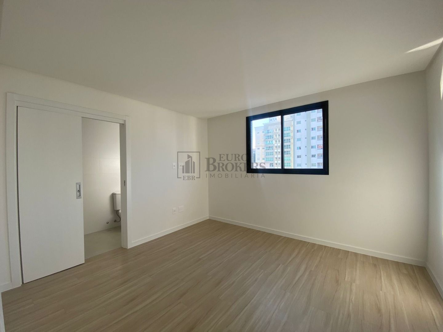 Cobertura à venda com 4 quartos, 220m² - Foto 13