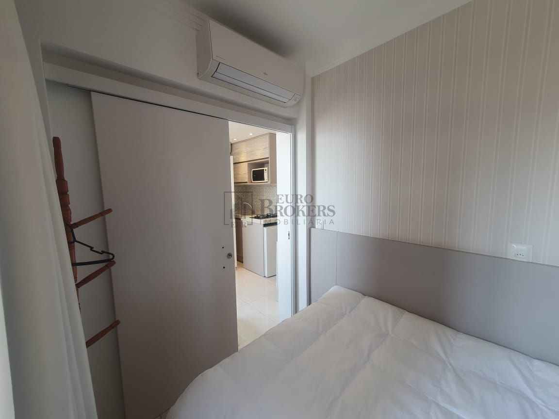 Apartamento à venda com 4 quartos, 206m² - Foto 24