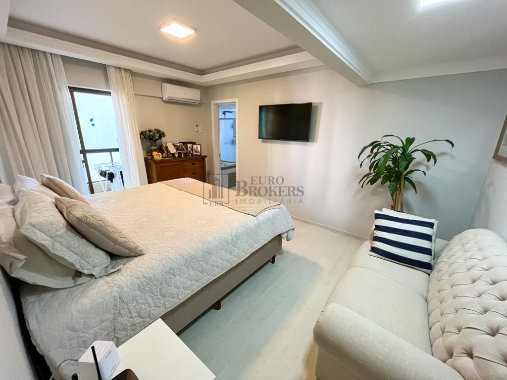 Apartamento à venda com 3 quartos, 185m² - Foto 12