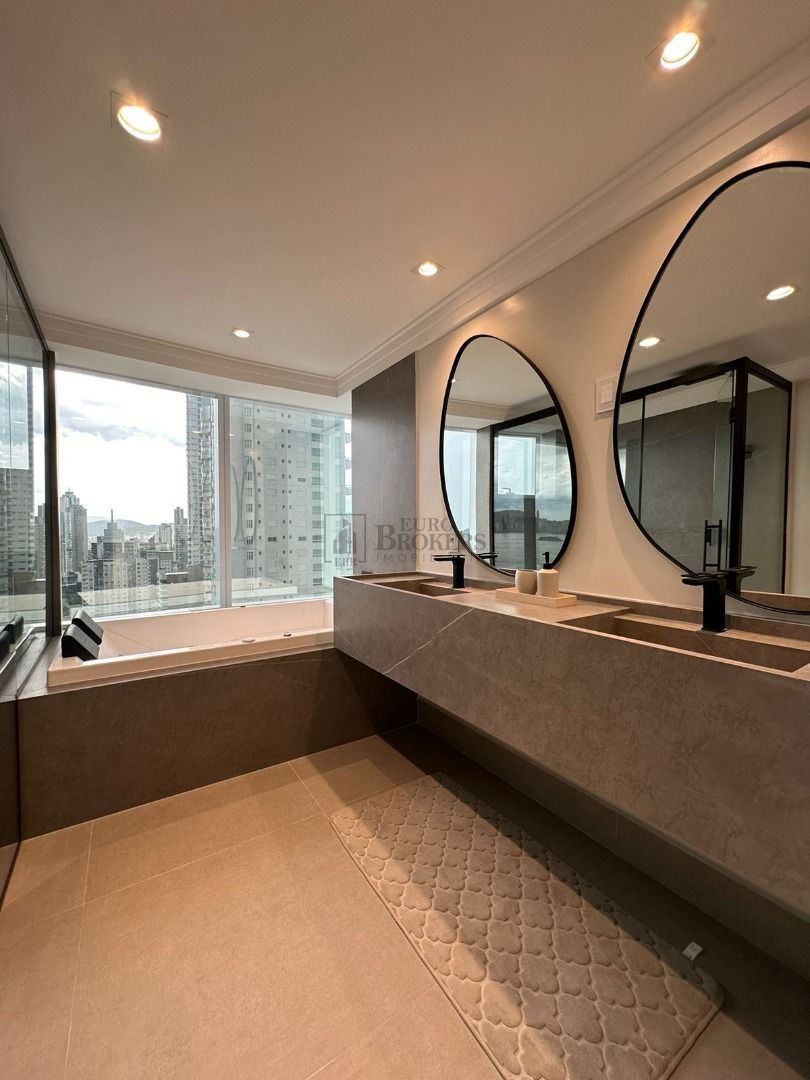 Apartamento, 4 quartos, 195 m² - Foto 11
