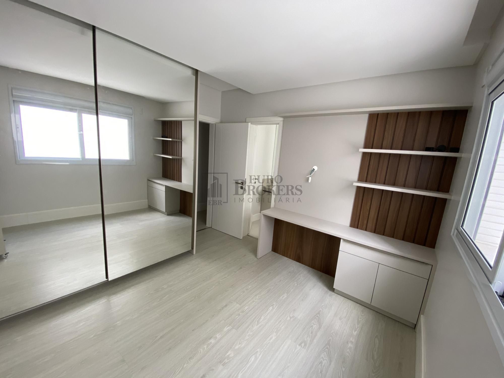 Apartamento à venda com 5 quartos, 237m² - Foto 15