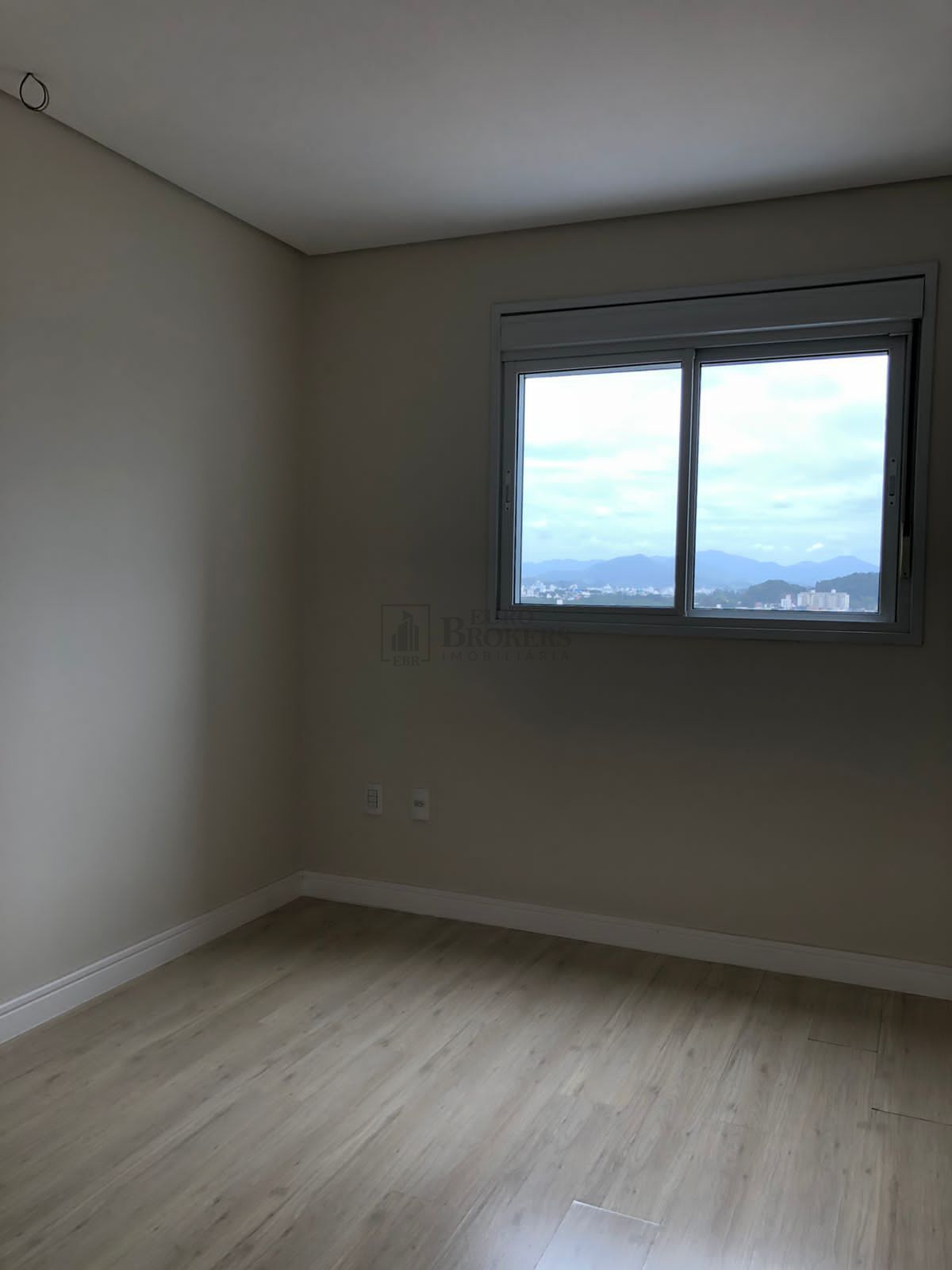 Apartamento à venda com 4 quartos, 140m² - Foto 12