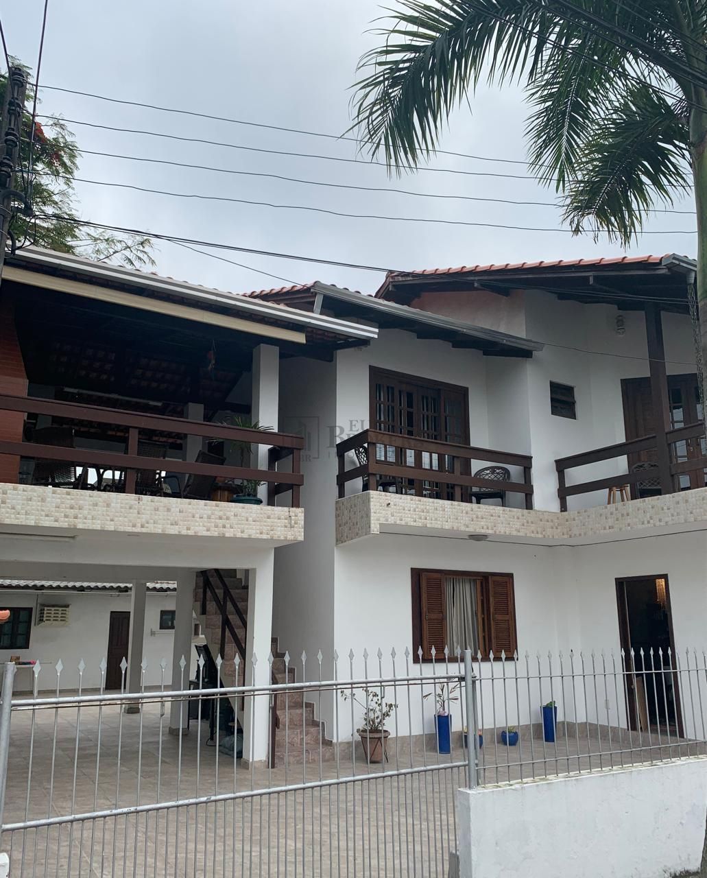 Casa  venda  no Naes - Balnerio Cambori, SC. Imveis