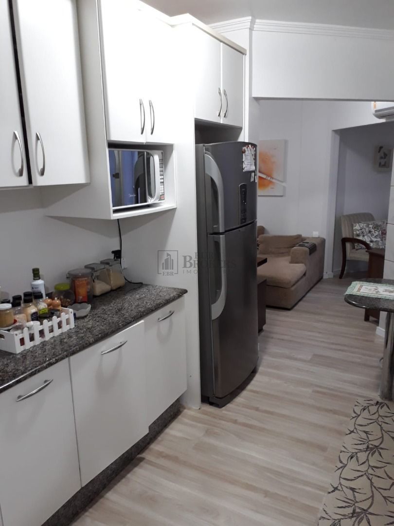 Apartamento à venda com 3 quartos, 136m² - Foto 18