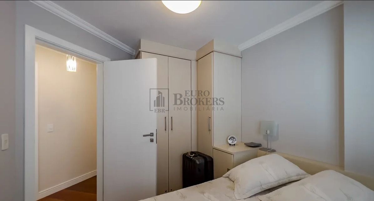 Apartamento à venda com 3 quartos, 157m² - Foto 8