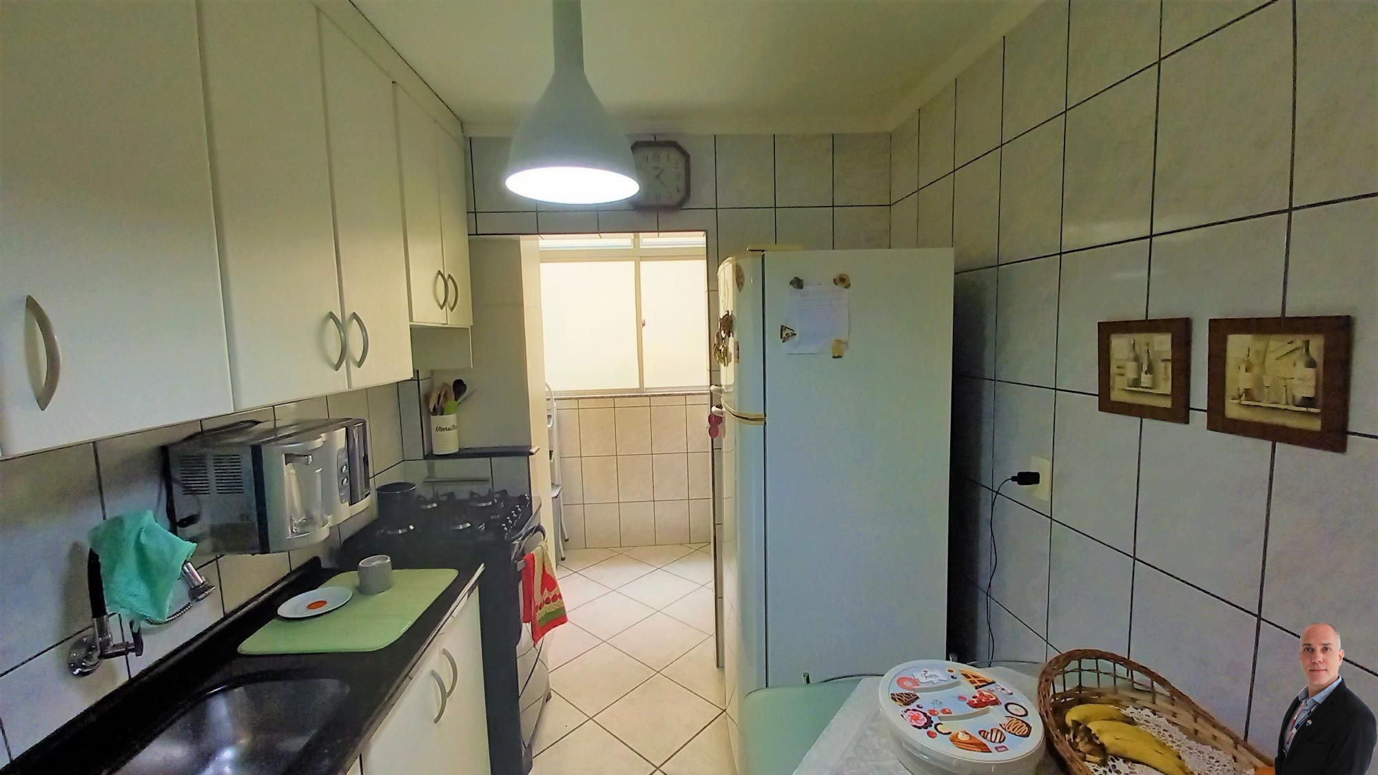 Apartamento à venda com 2 quartos, 70m² - Foto 10