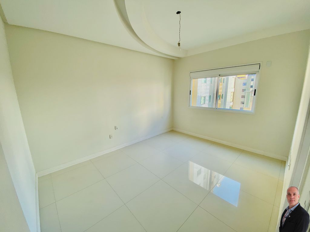 Apartamento à venda com 5 quartos, 300m² - Foto 8