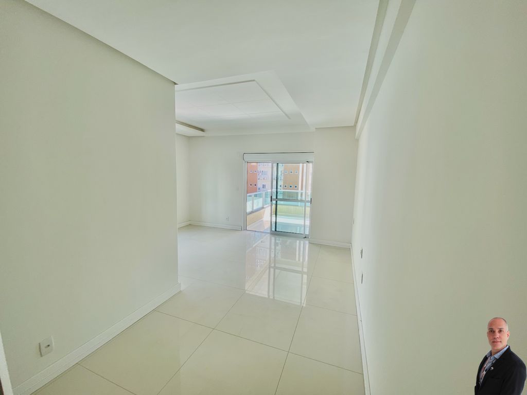 Apartamento à venda com 5 quartos, 300m² - Foto 16