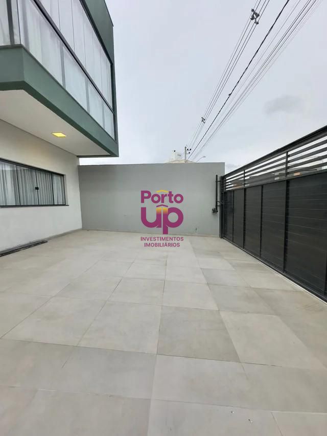 Sobrado Alto Padrão a 8min da Praia de BC