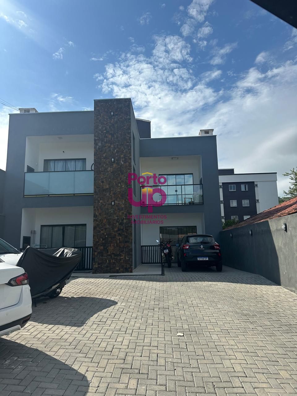 Apartamento seminovo com 2 suítes em Vila Nova — Porto Belo