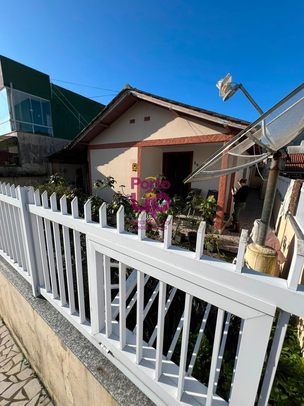 Casa 3 Qts no Centro de Porto Belo | A 250m do Mar com Móveis Sob Medida