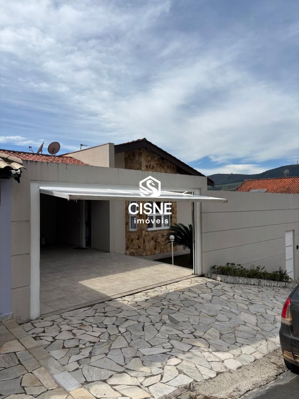 Casa, 5 quartos, 195 m² - Foto 1