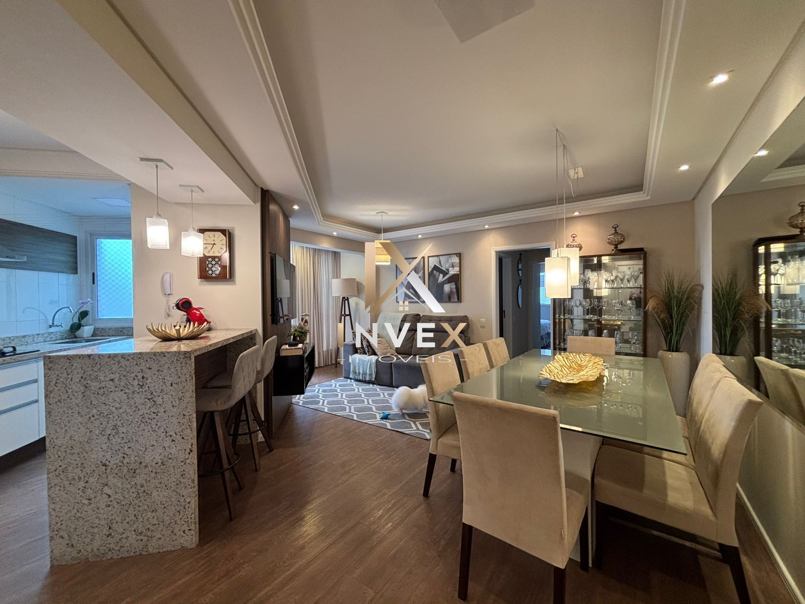 Apartamento com 2 Dormitórios à venda, 73 m² por R$ 640.000,00 Apartamento com 2 Dormitórios à venda, 73 m² por R$ 640.000,00