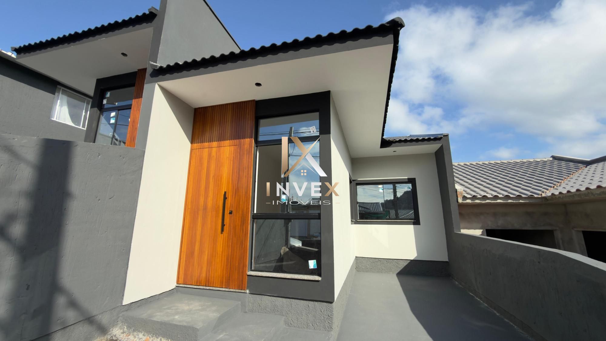 Casa com 2 Dormitórios à venda, 100 m² por R$ 330.000,00 Casa com 2 Dormitórios à venda, 100 m² por R$ 330.000,00