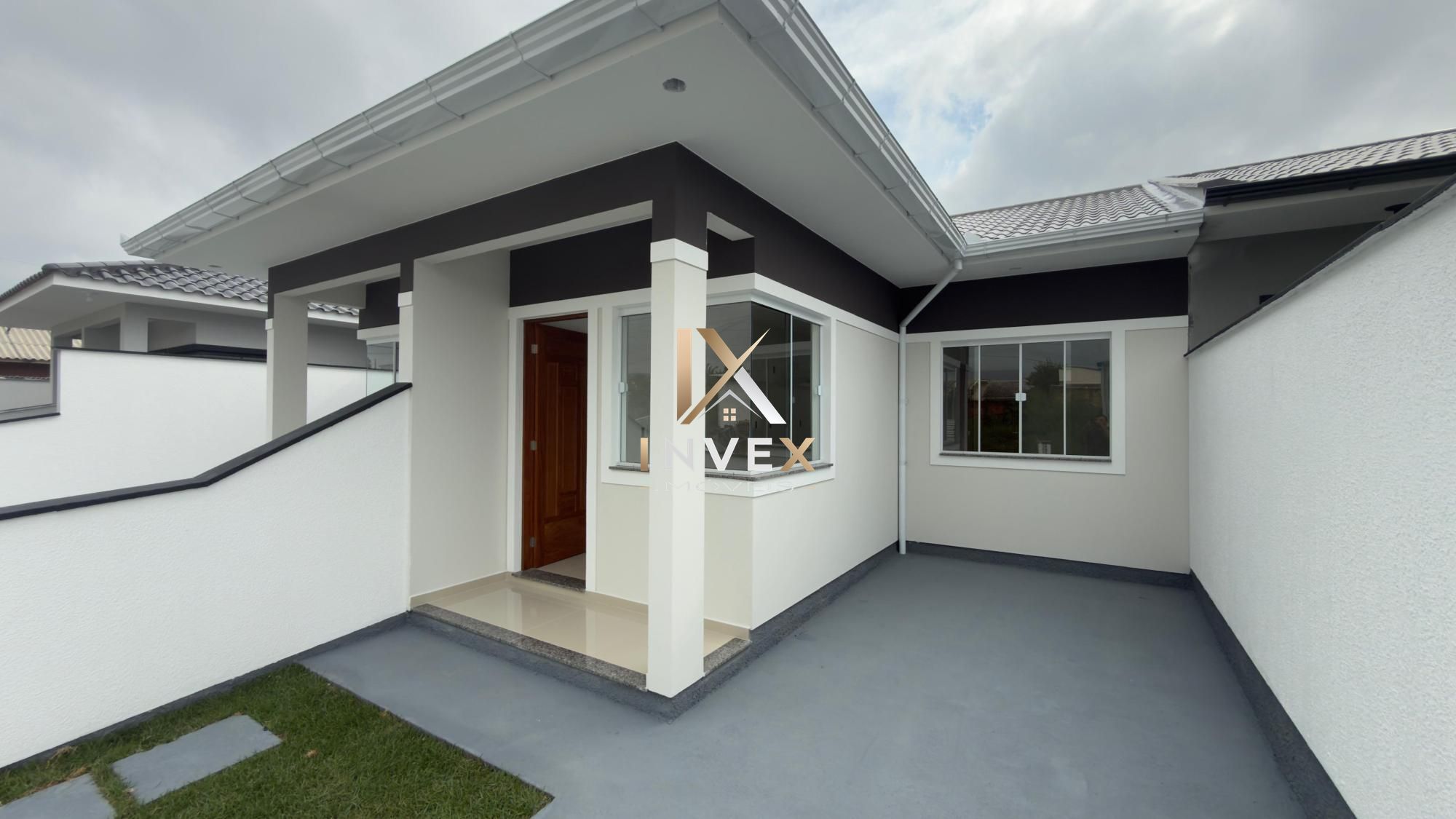 Casa com 2 Dormitórios à venda, 50 m² por R$ 360.000,00 Casa com 2 Dormitórios à venda, 50 m² por R$ 360.000,00