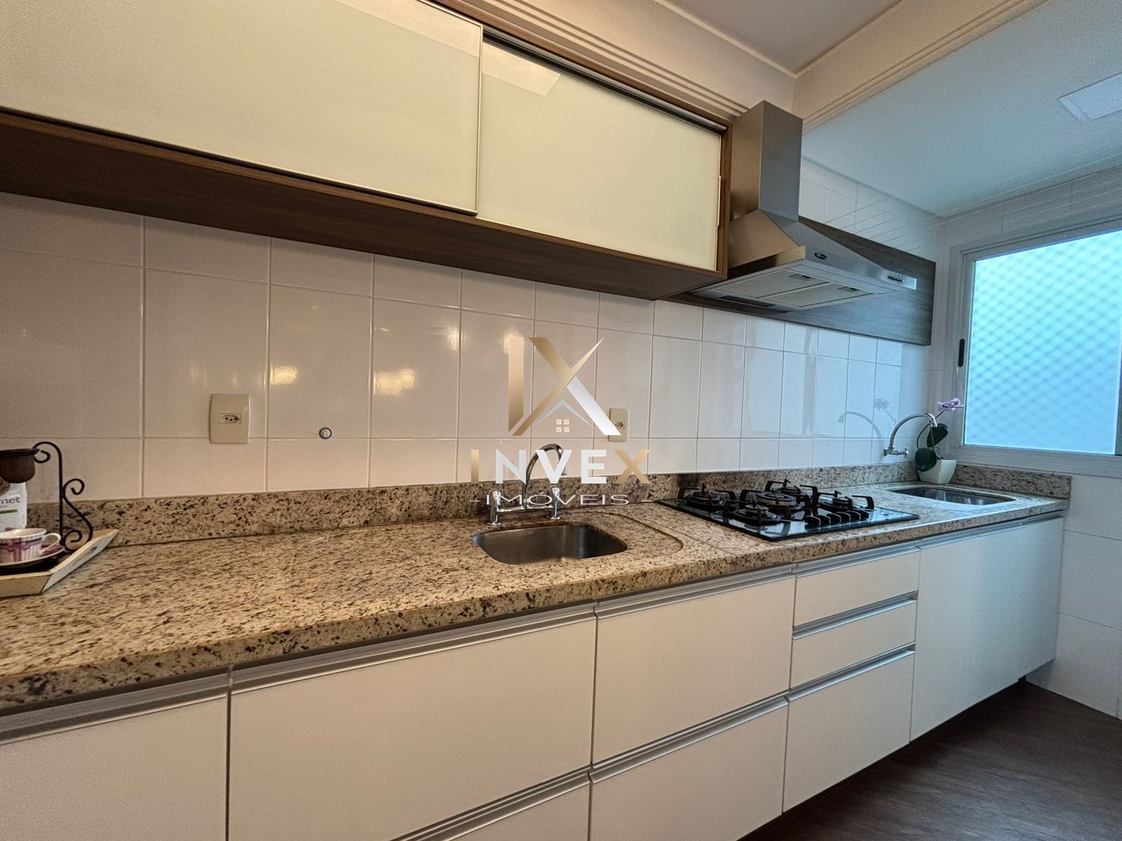 Apartamento com 2 Dormitórios à venda, 73 m² por R$ 640.000,00 Apartamento com 2 Dormitórios à venda, 73 m² por R$ 640.000,00