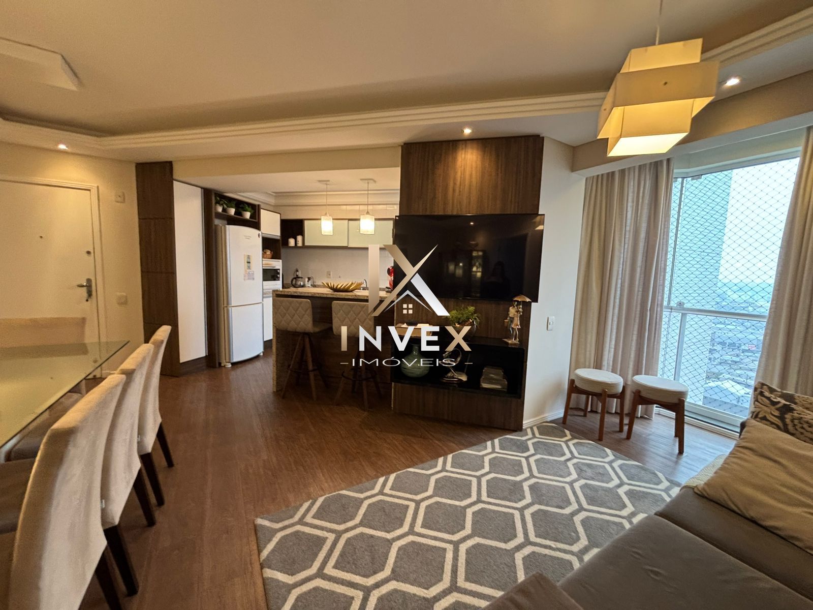 Apartamento com 2 Dormitórios à venda, 73 m² por R$ 640.000,00 Apartamento com 2 Dormitórios à venda, 73 m² por R$ 640.000,00
