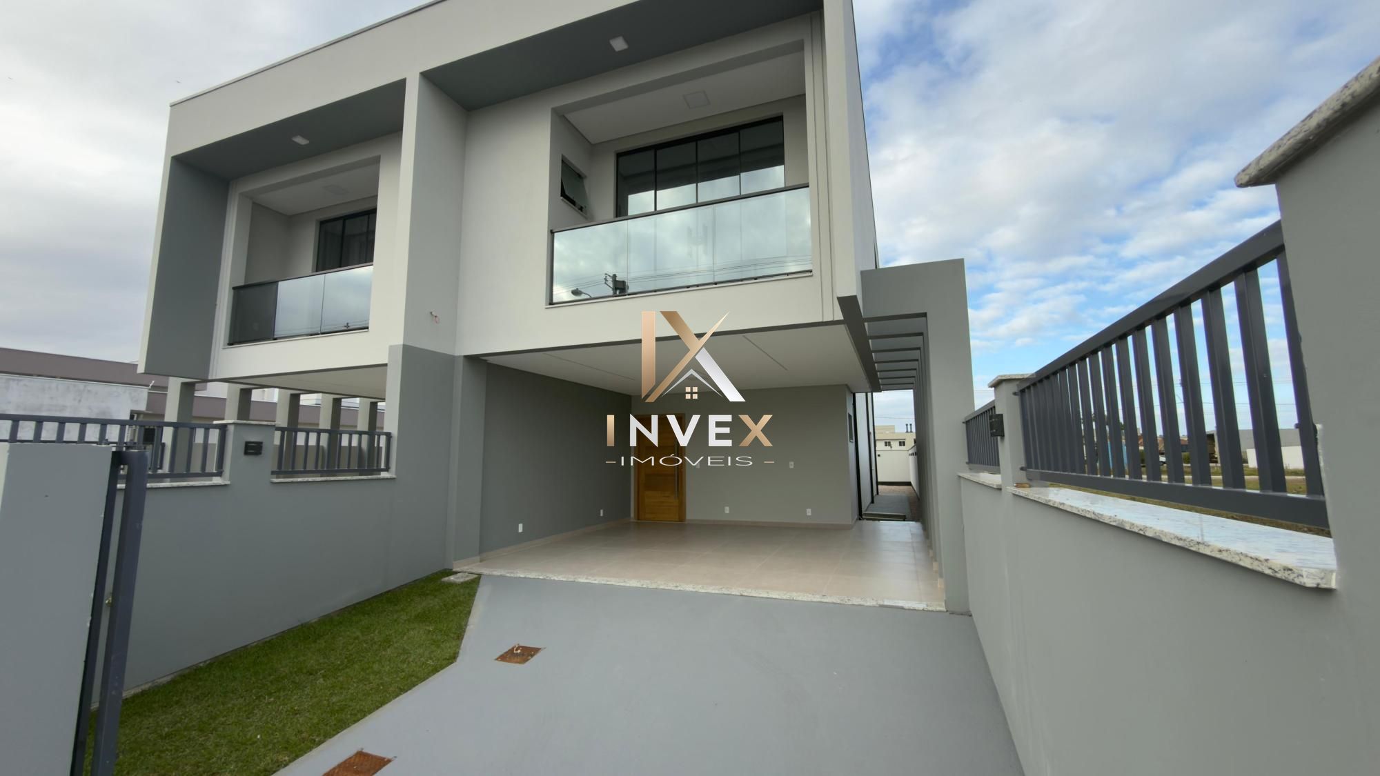 Sobrado com 3 Dormitórios à venda, 180 m² por R$ 835.000,00 Sobrado com 3 Dormitórios à venda, 180 m² por R$ 835.000,00