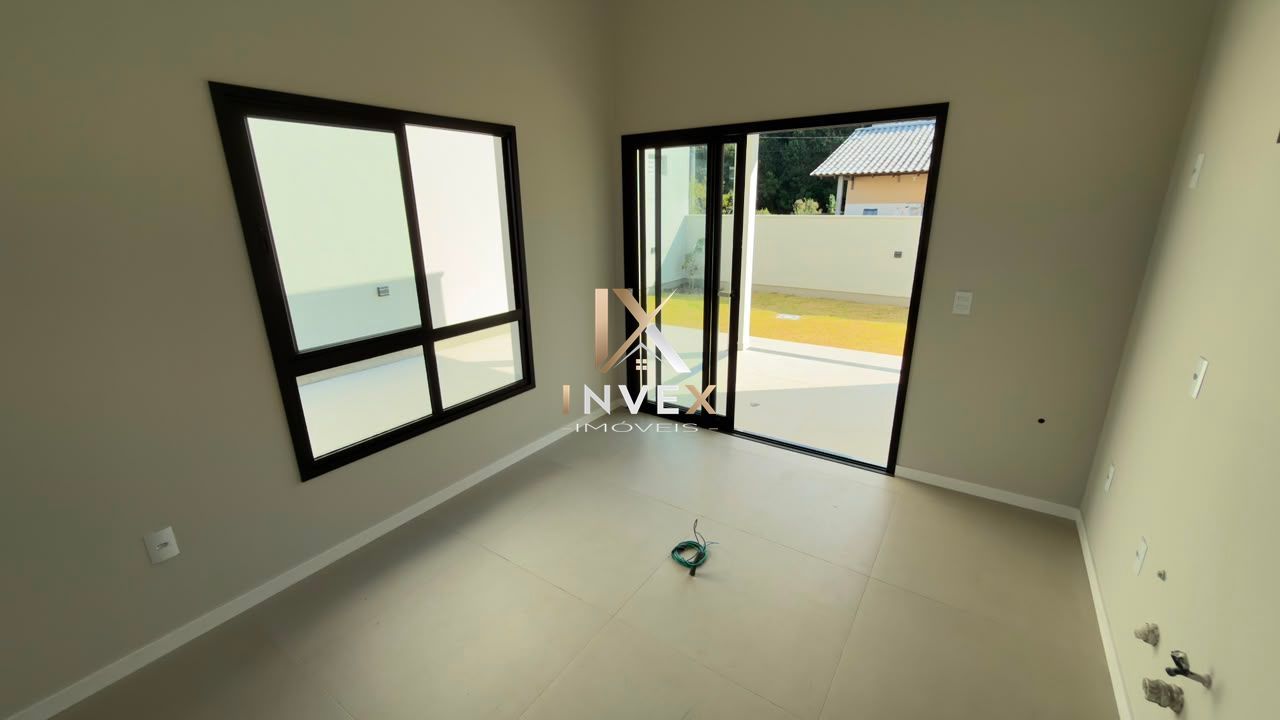 Casa com 3 Dormitórios à venda, 250 m² por R$ 820.000,00 Casa com 3 Dormitórios à venda, 250 m² por R$ 820.000,00