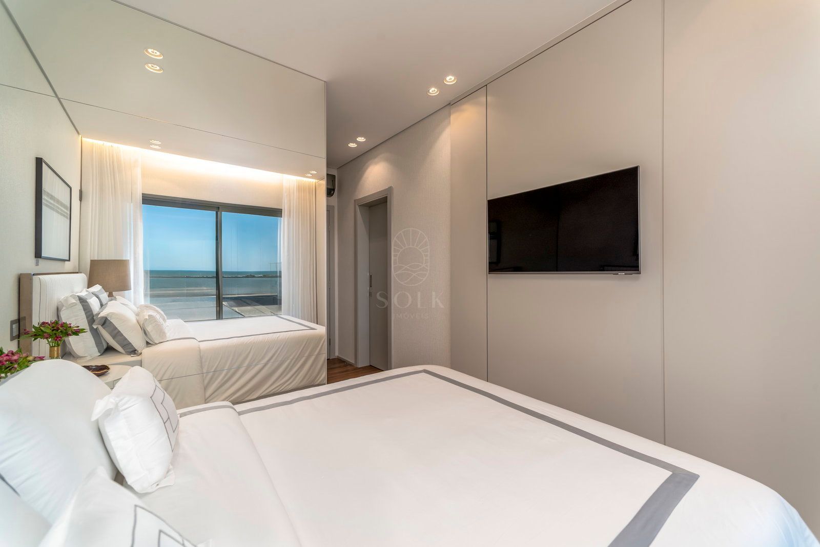skyline_decorado-143.jpg-name-913fe7db6ed947b45457c88d3557712b1eb974ac652bc751d6d2ac1a7ec7efd0.jpg