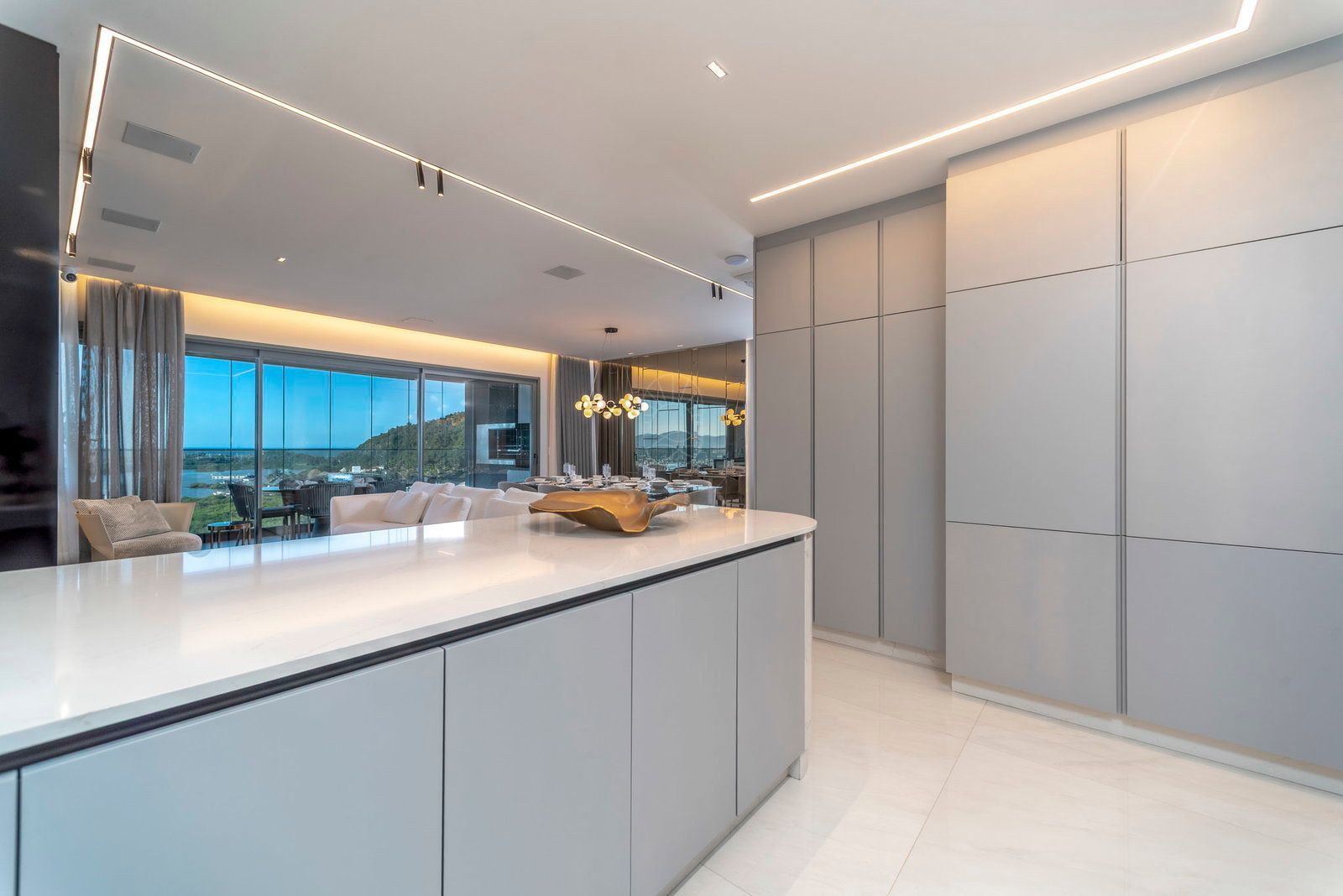skyline_decorado-203.jpg-name-219334555aa53e9b4d54af07fb5a40f814bc875c036b0d17bea48e66a59053ee.jpg