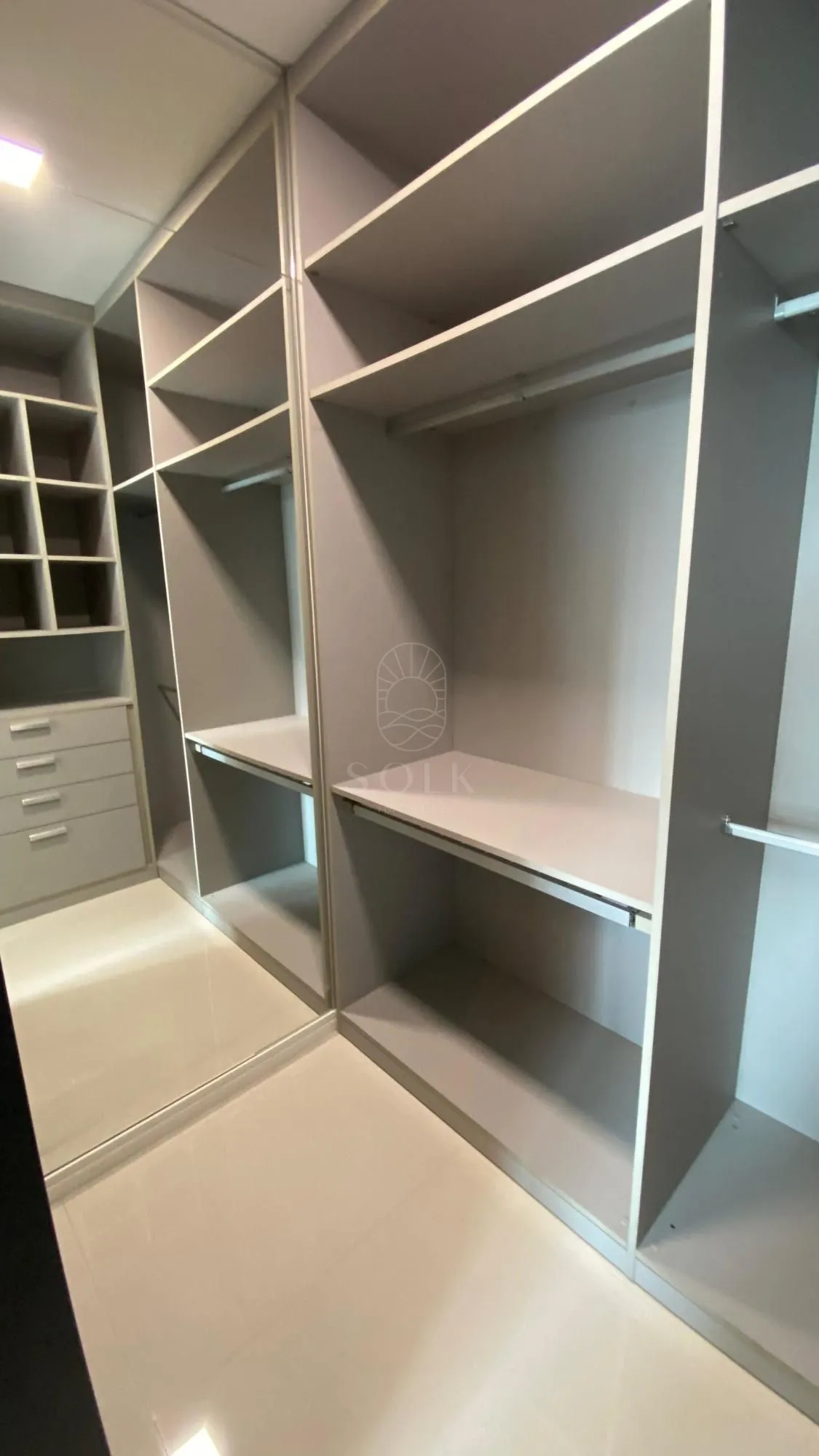 SuteMaster-Closet.jpg