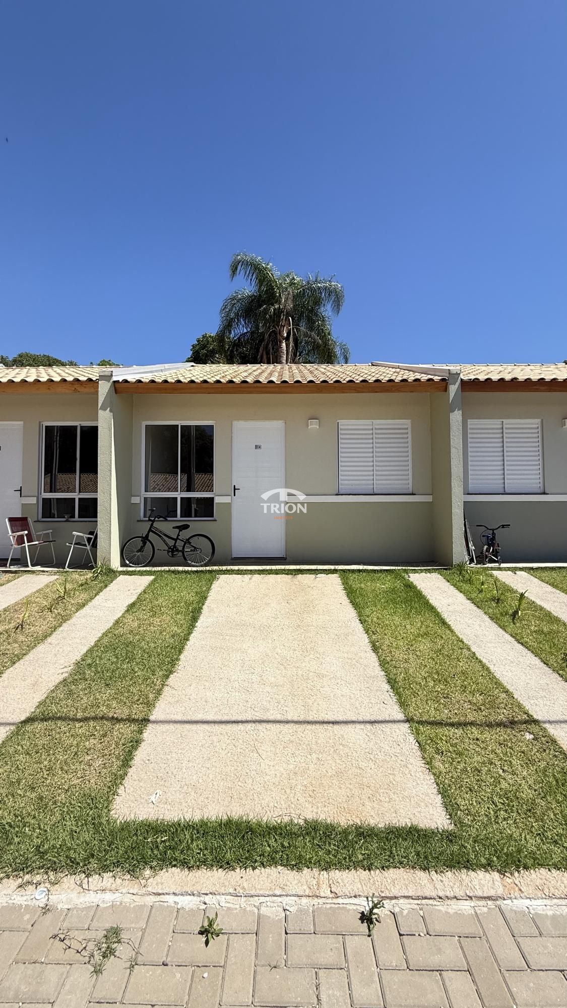 Casa, 2 quartos, 47 m² - Foto 1
