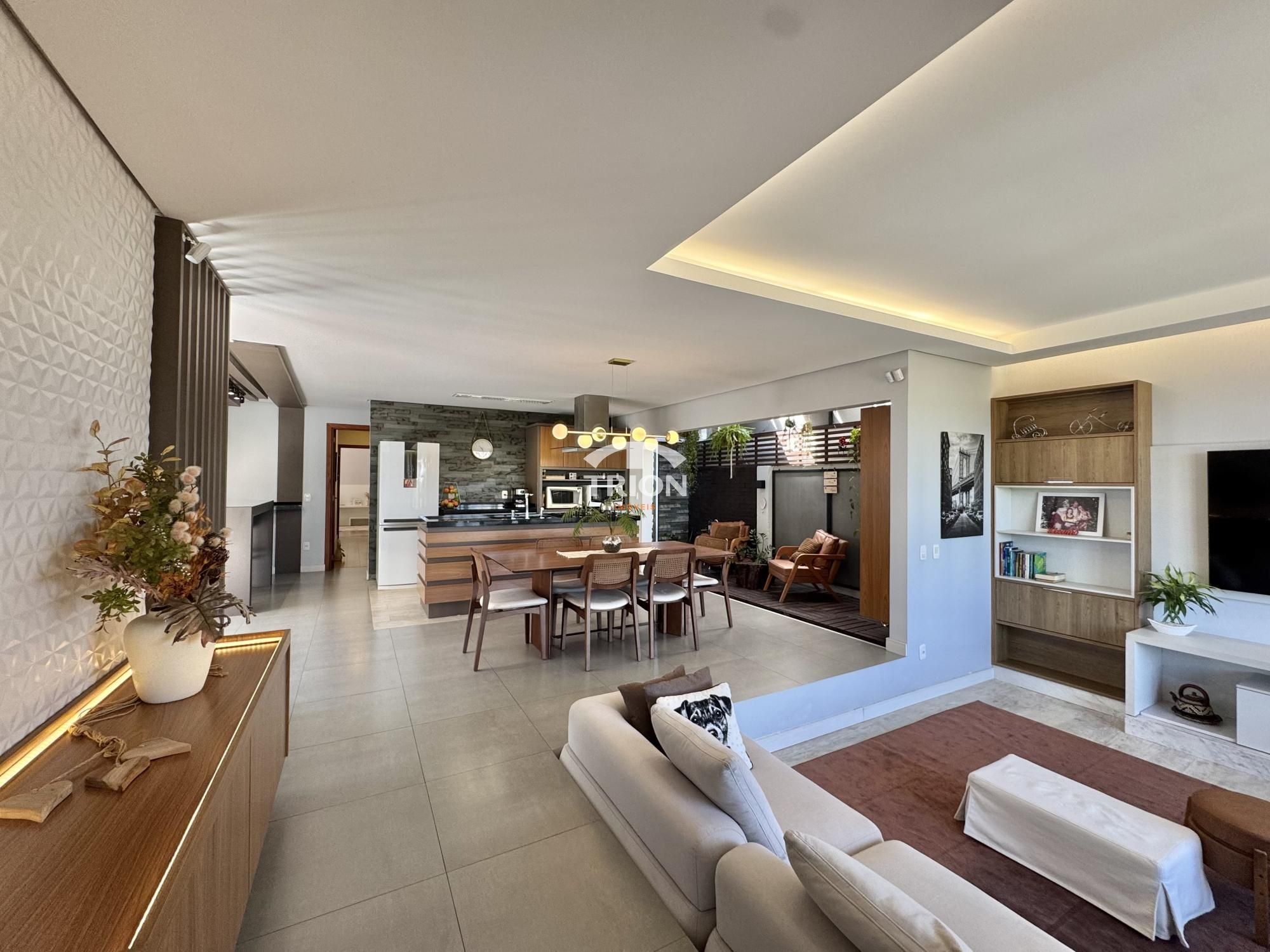 Casa, 3 quartos, 198 m² - Foto 4