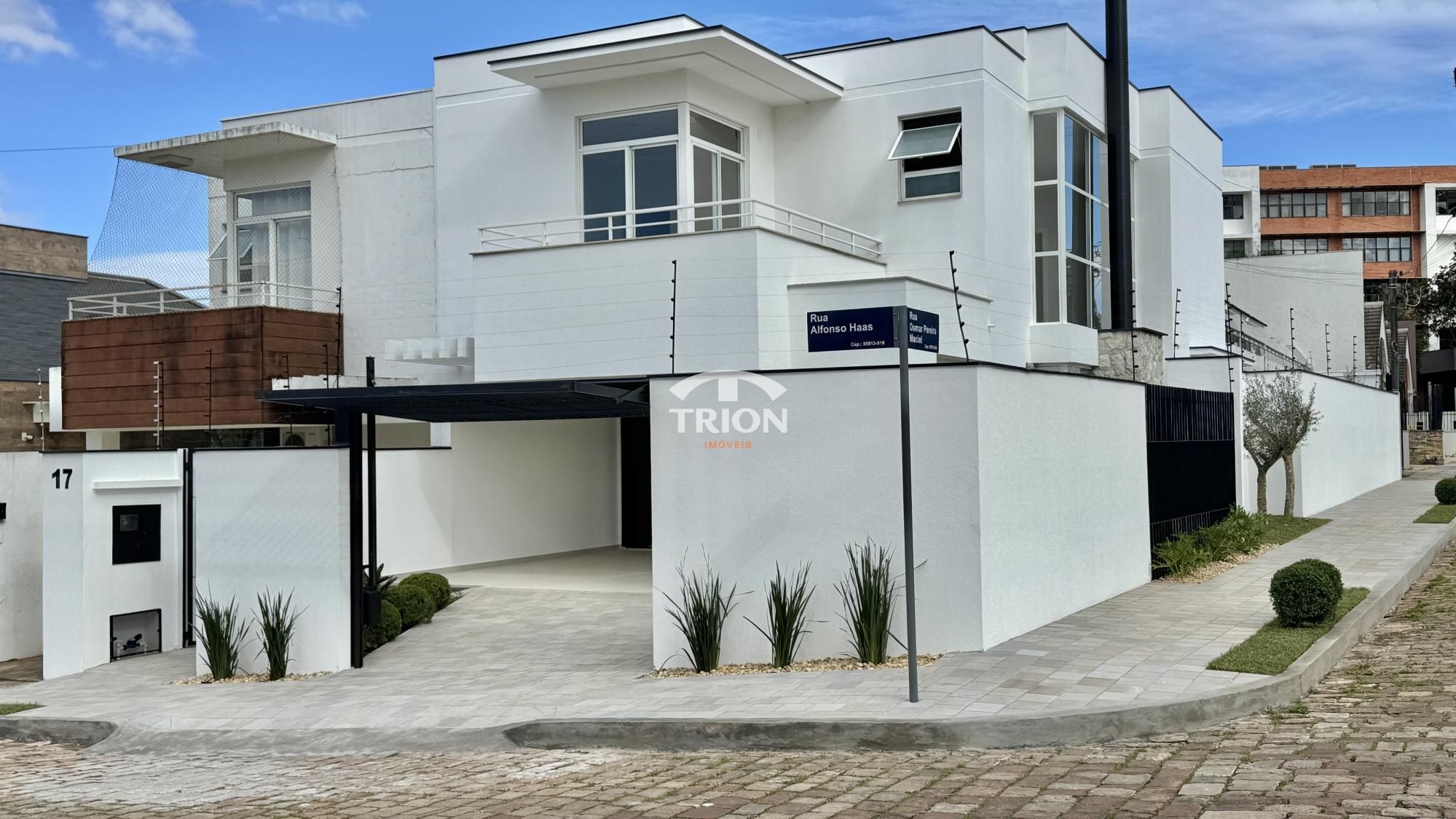 Sobrado, 3 quartos, 204 m² - Foto 1