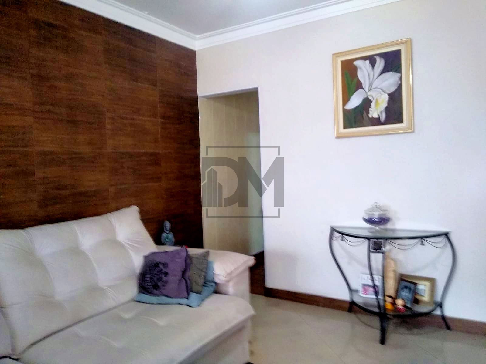Casa à venda com 3 quartos, 230m² - Foto 3