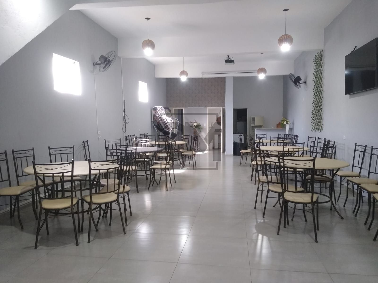 Loja-Salão para alugar, 180m² - Foto 1