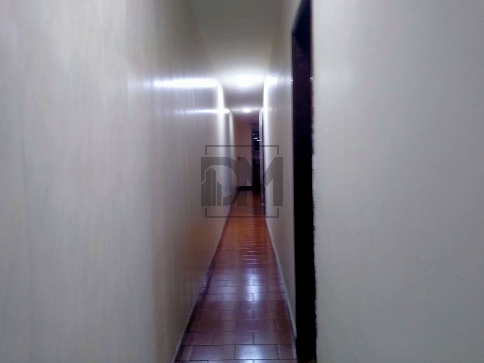 Casa à venda com 3 quartos, 230m² - Foto 9